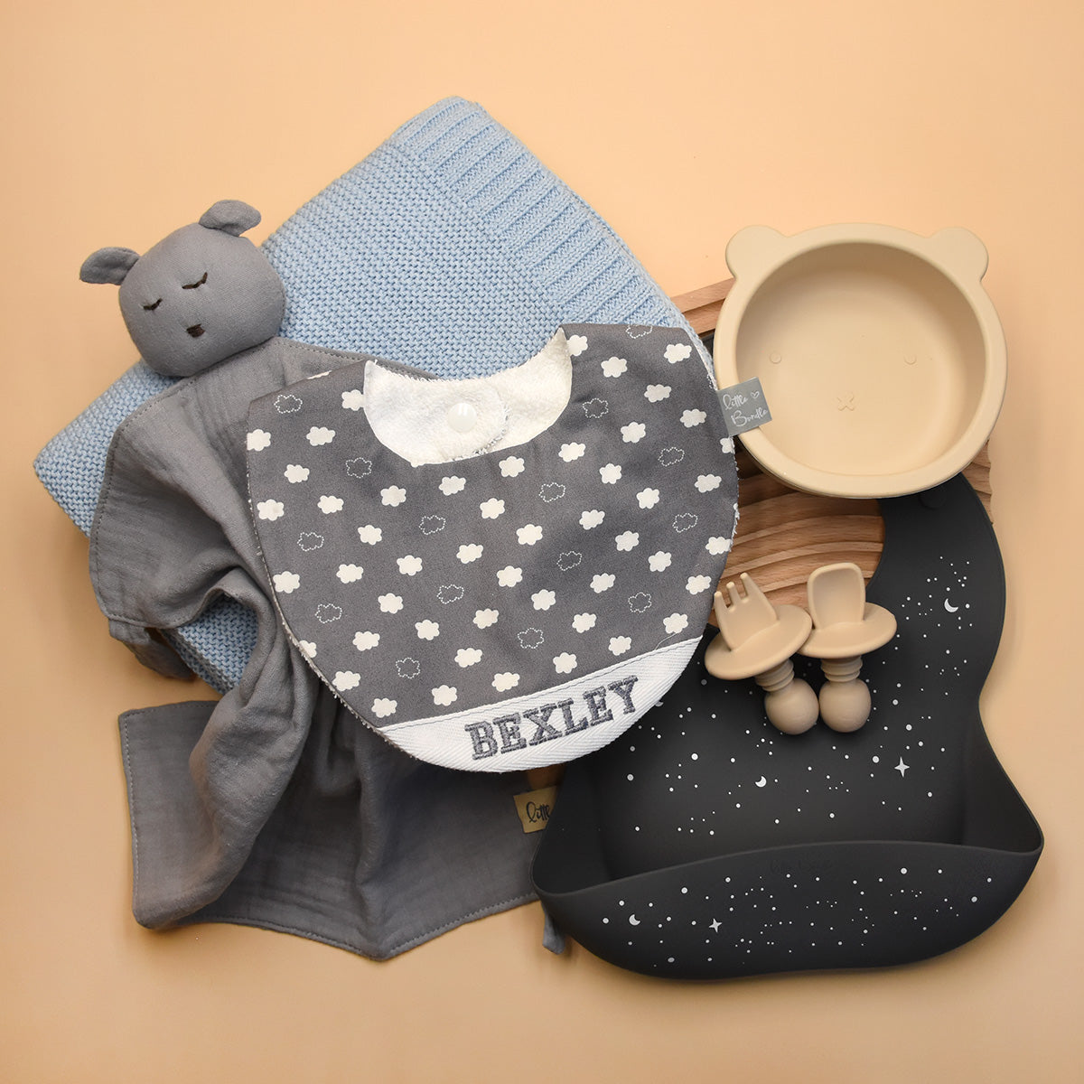 Handmade Cotton Bib (Dreamy)